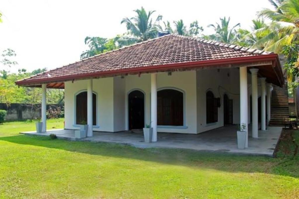 Methira Villa Aluthgama Eksteriør bilde